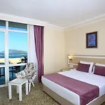 Royal Arena & Курортный комплекс