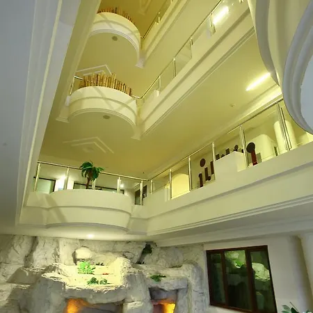 Royal Arena &