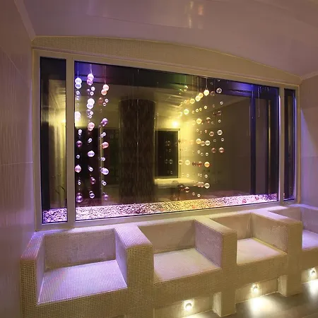 Royal Arena & Üdülőközpont