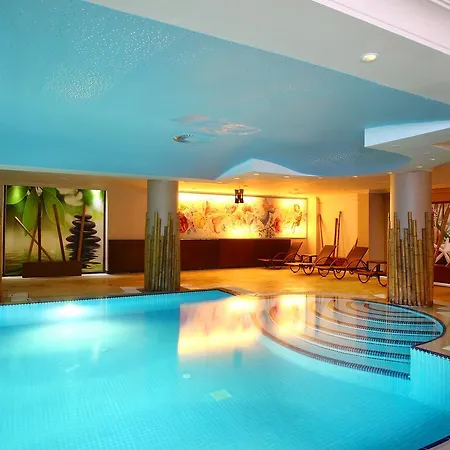 Royal Arena & Resort