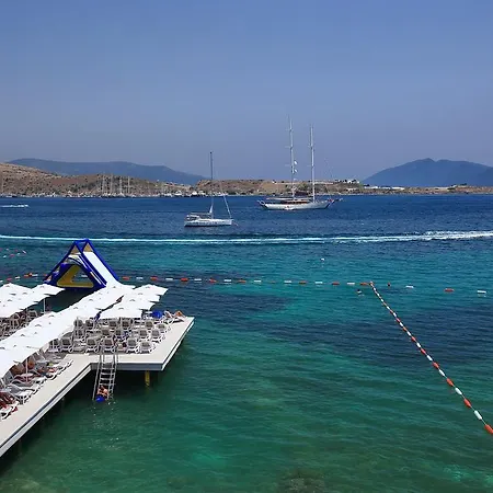 Royal Arena & Resort